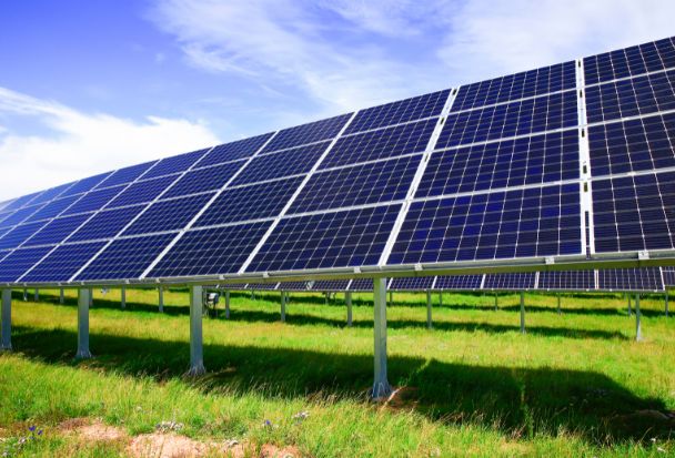 PORTADA PANELES SOLARES SOBRE ESTRUCTURAS PORTADA PANELES SOLARES SOBRE ESTRUCTURAS